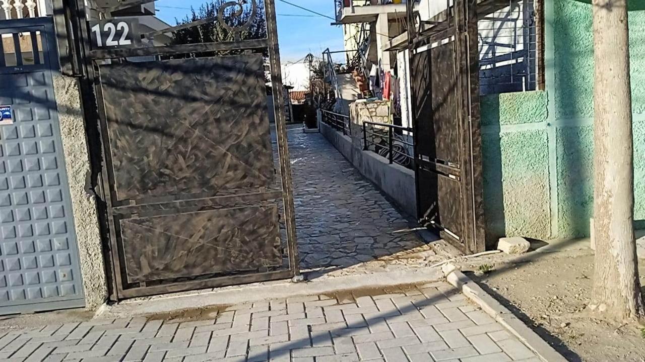 Villa Besnik, Rooms For Rent Vlore Ngoại thất bức ảnh